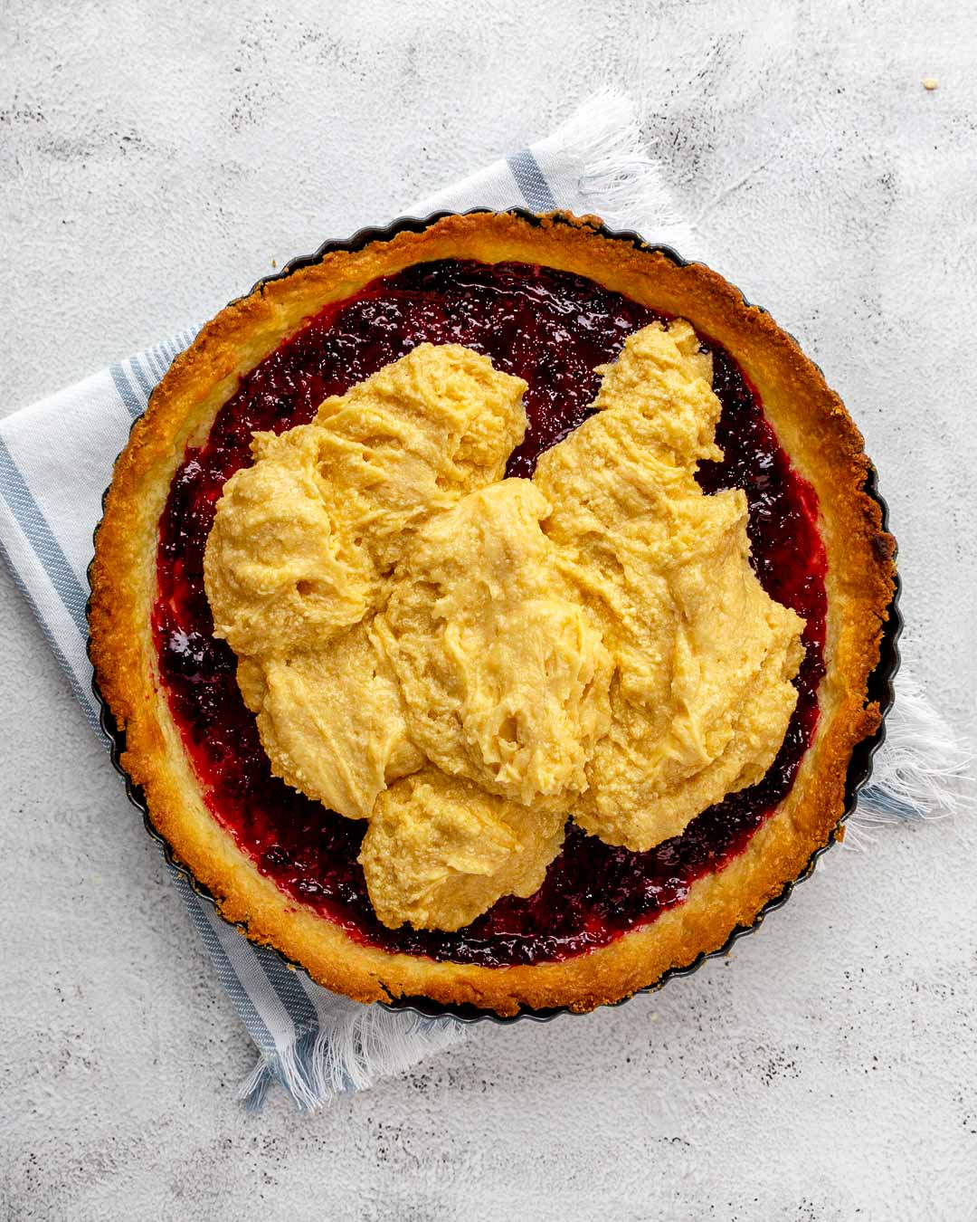 Almond filling on jam