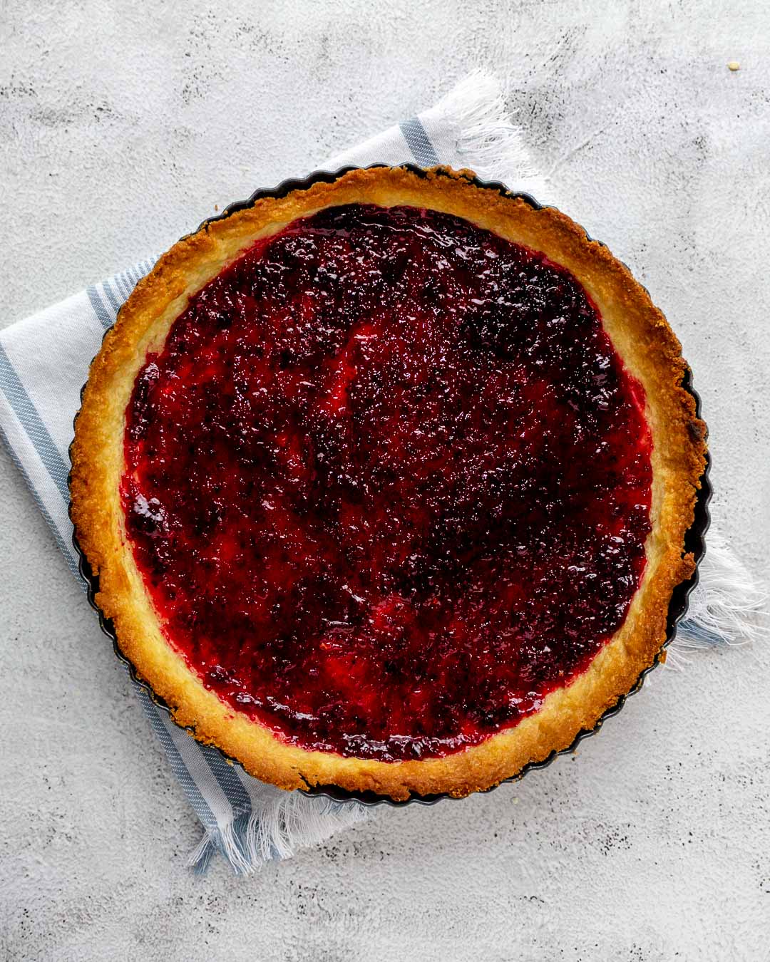 Jam on pastry shell