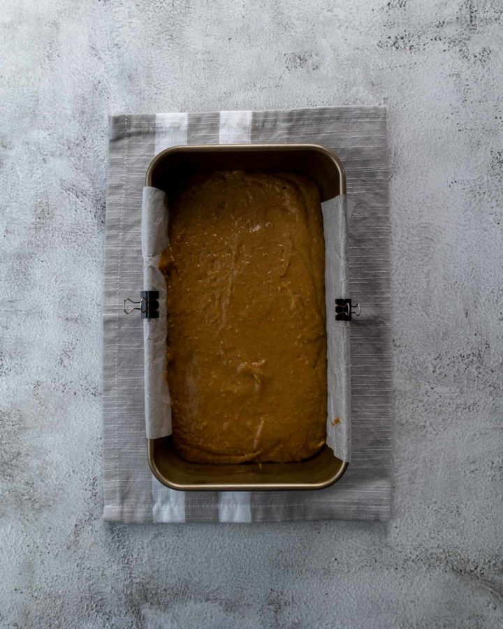 Ontbijtkoek Step 4 (2) Cake batter in loaf tin