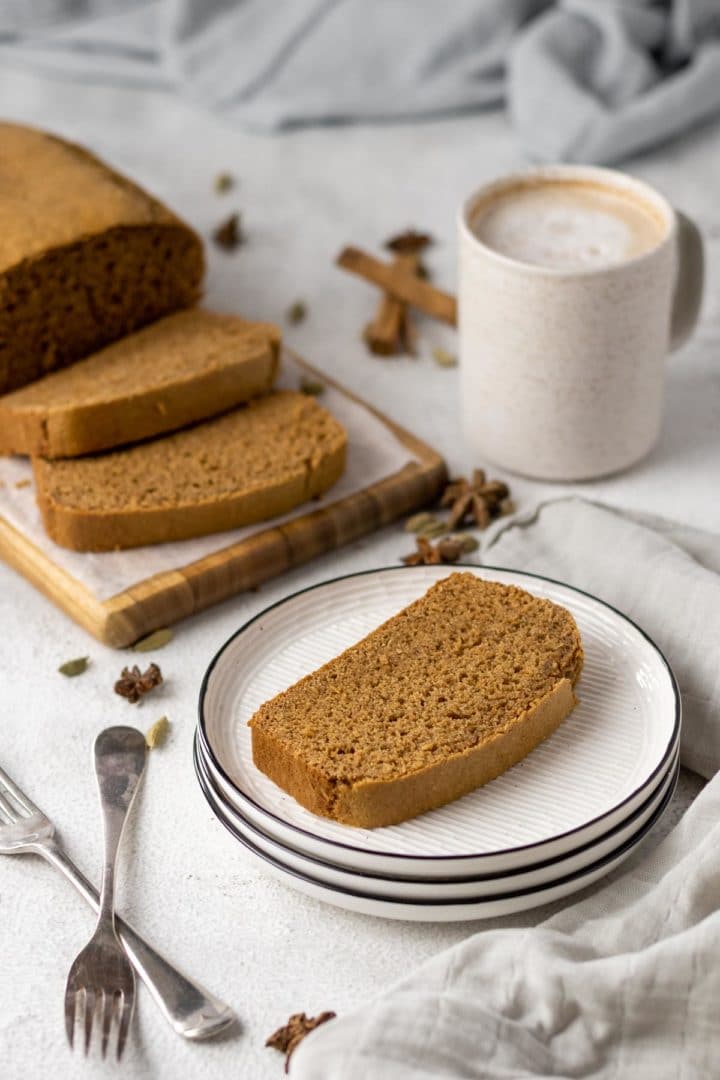 Sliced Ontbijtkoek (Dutch Spiced Breakfast Cake)