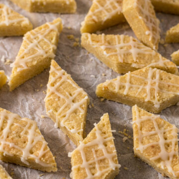 Sliced and glazes lemon shortbread.