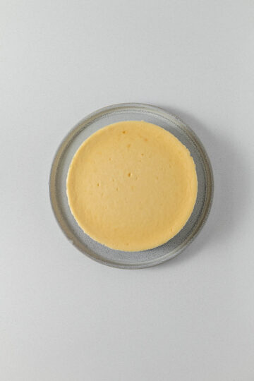 Step 13 - Baked cheesecake on a plate.